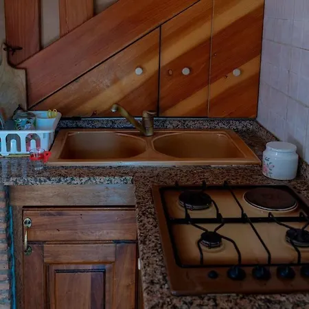 Montello Hill Apartment *